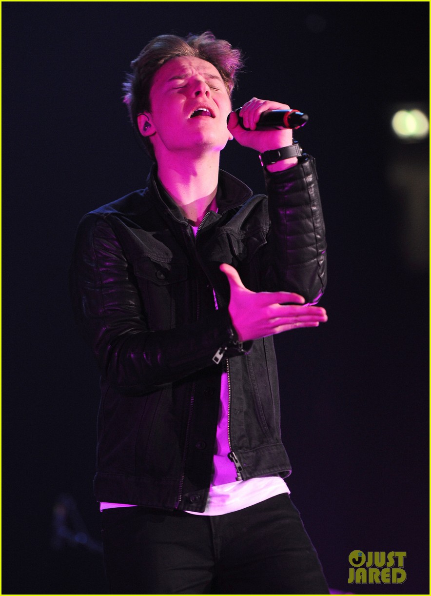 conor maynard manchester arena performance 18