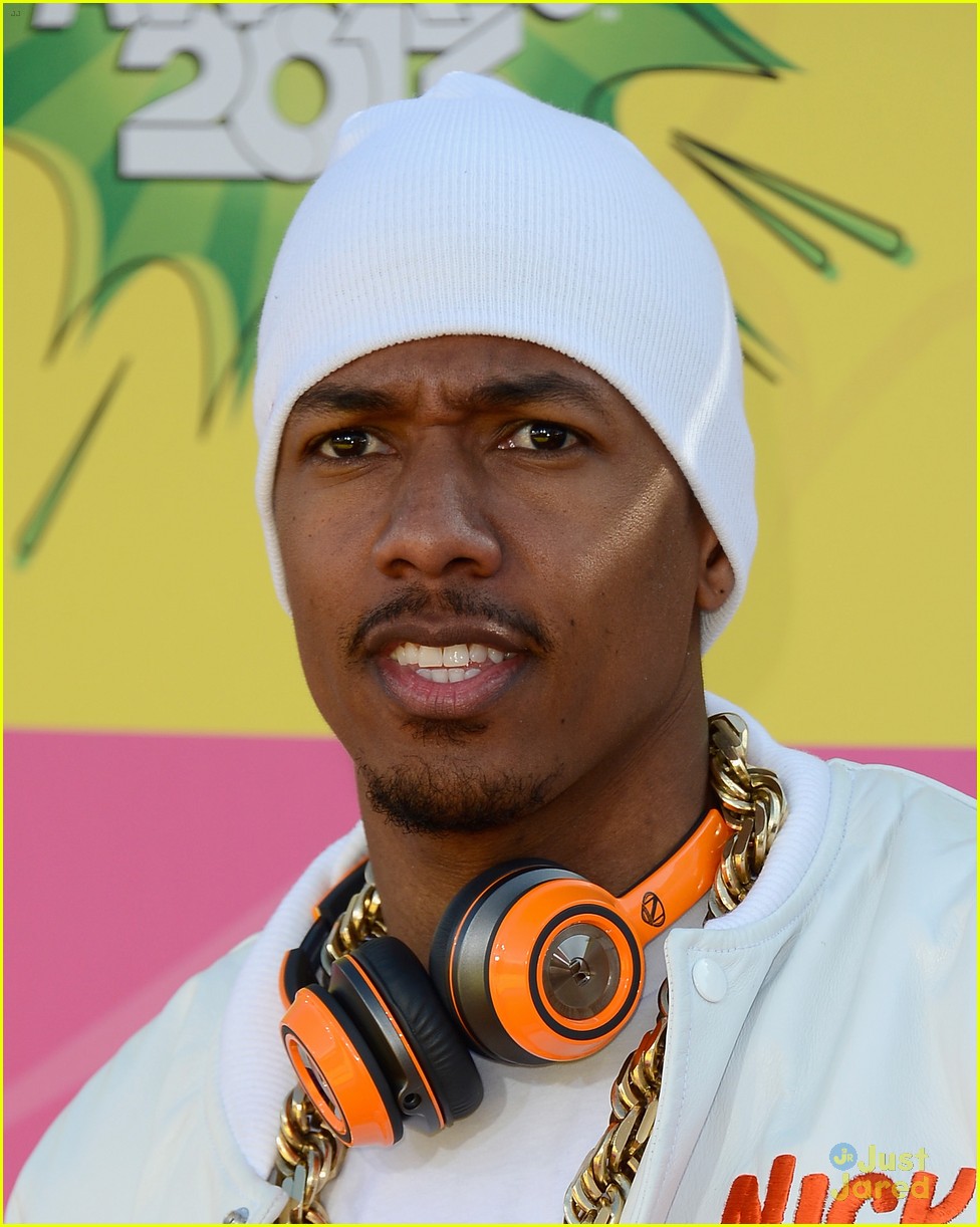 nick cannon kids choice awards 2013 red carpet 11