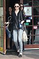 selena gomez coral tree cafe lunch 01