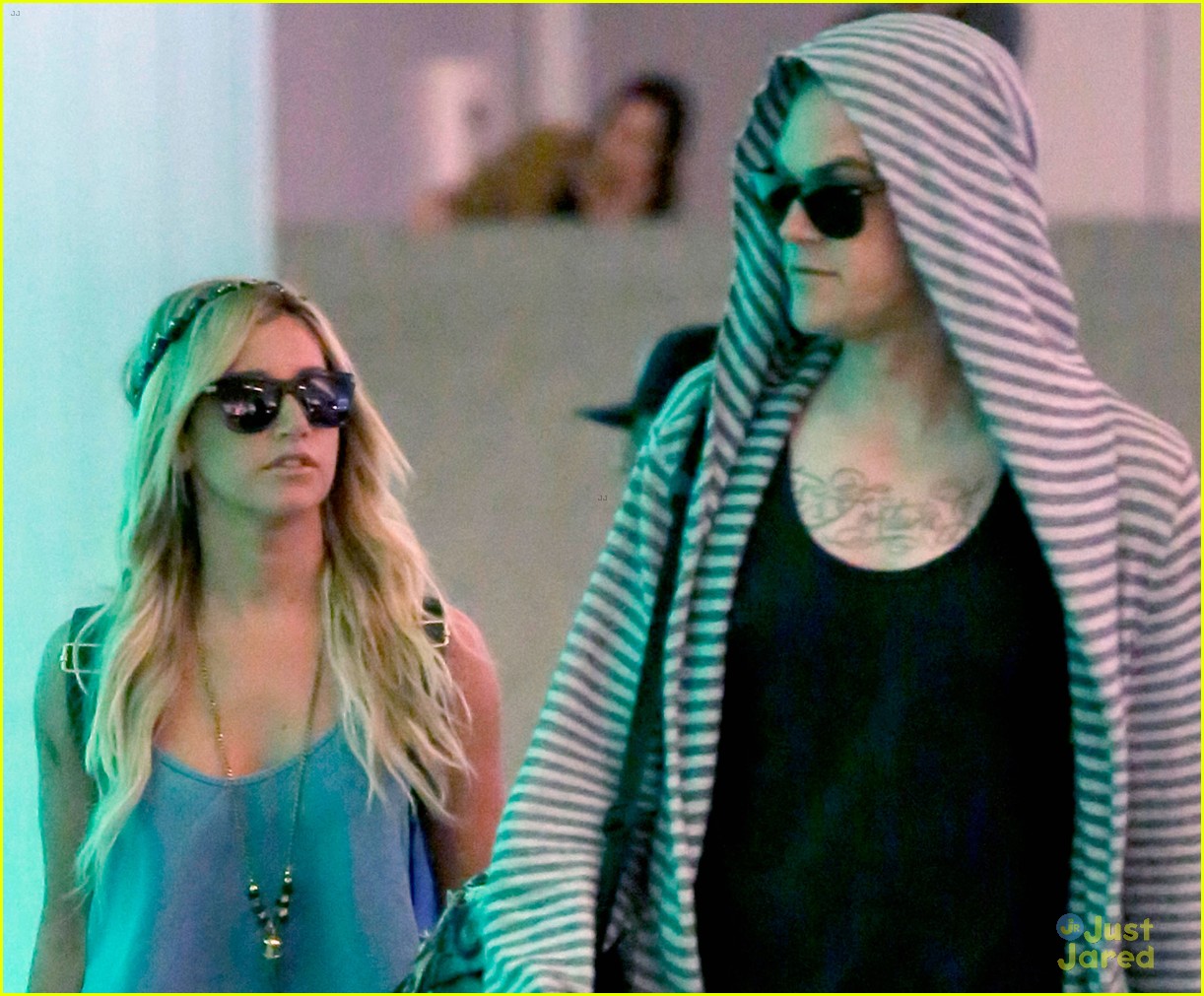 ashley tisdale christopher french back from vacay 03
