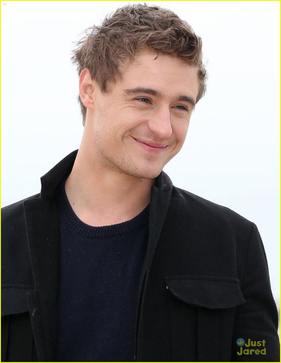 max irons the white queen photo call 06