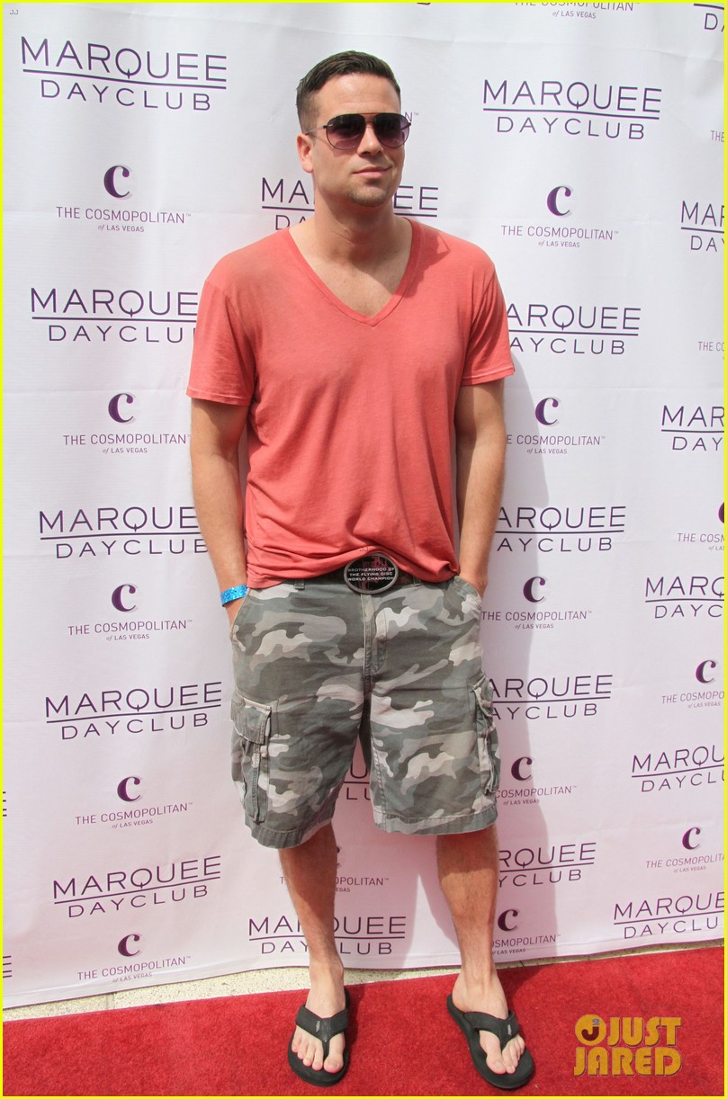 mark salling marquee day club grand opening 03