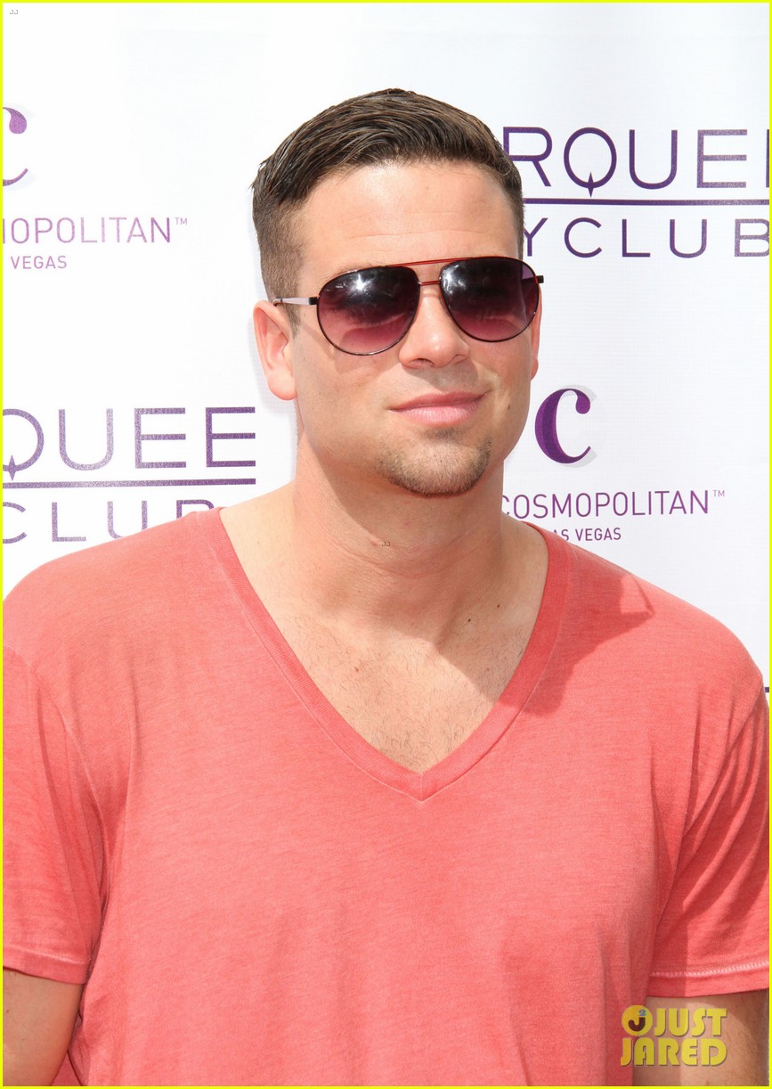 mark salling marquee day club grand opening 04