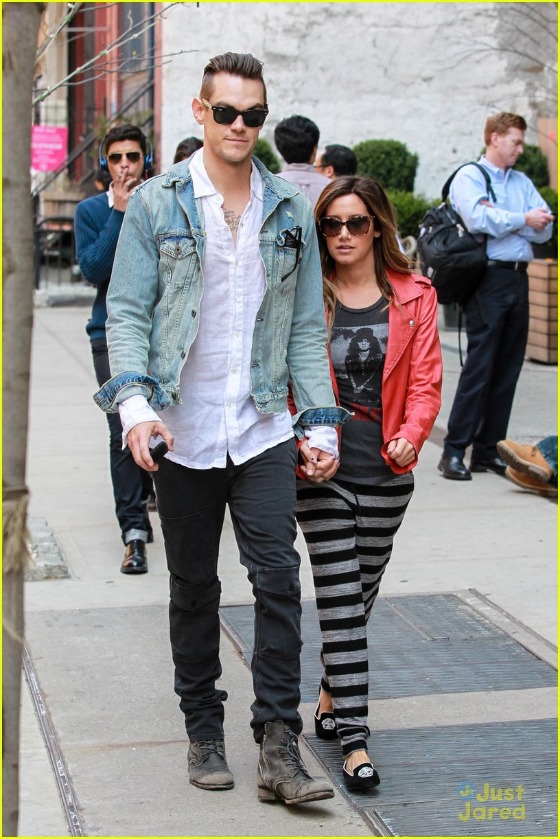 ashley tisdale christopher lunch nyc 02