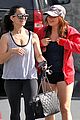 ariel winter manicures with sister shanelle 03