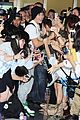 austin mahone gets swarmed by fans in tokyo 04