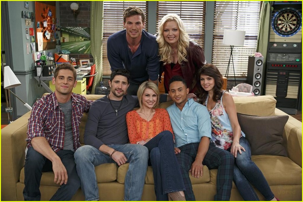 baby daddy cast shows off their abs in behind the scenes pics 02