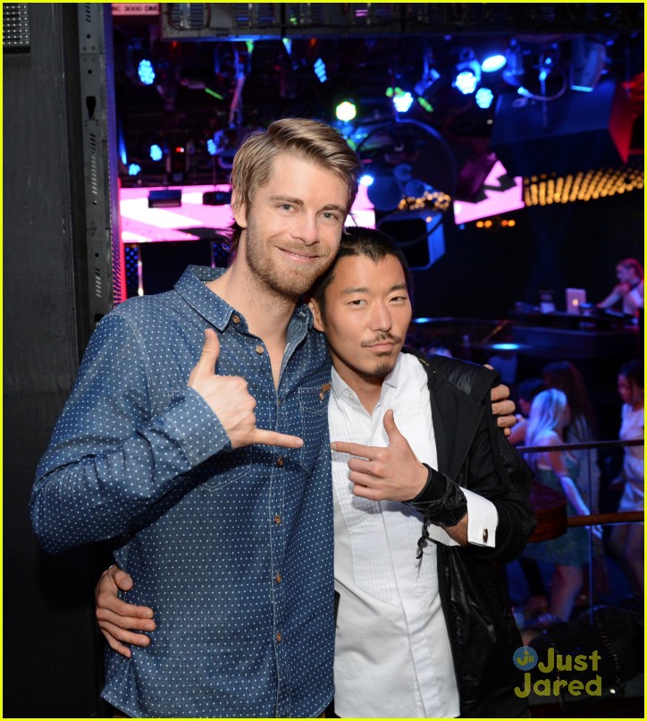 cw upfronts after party 21