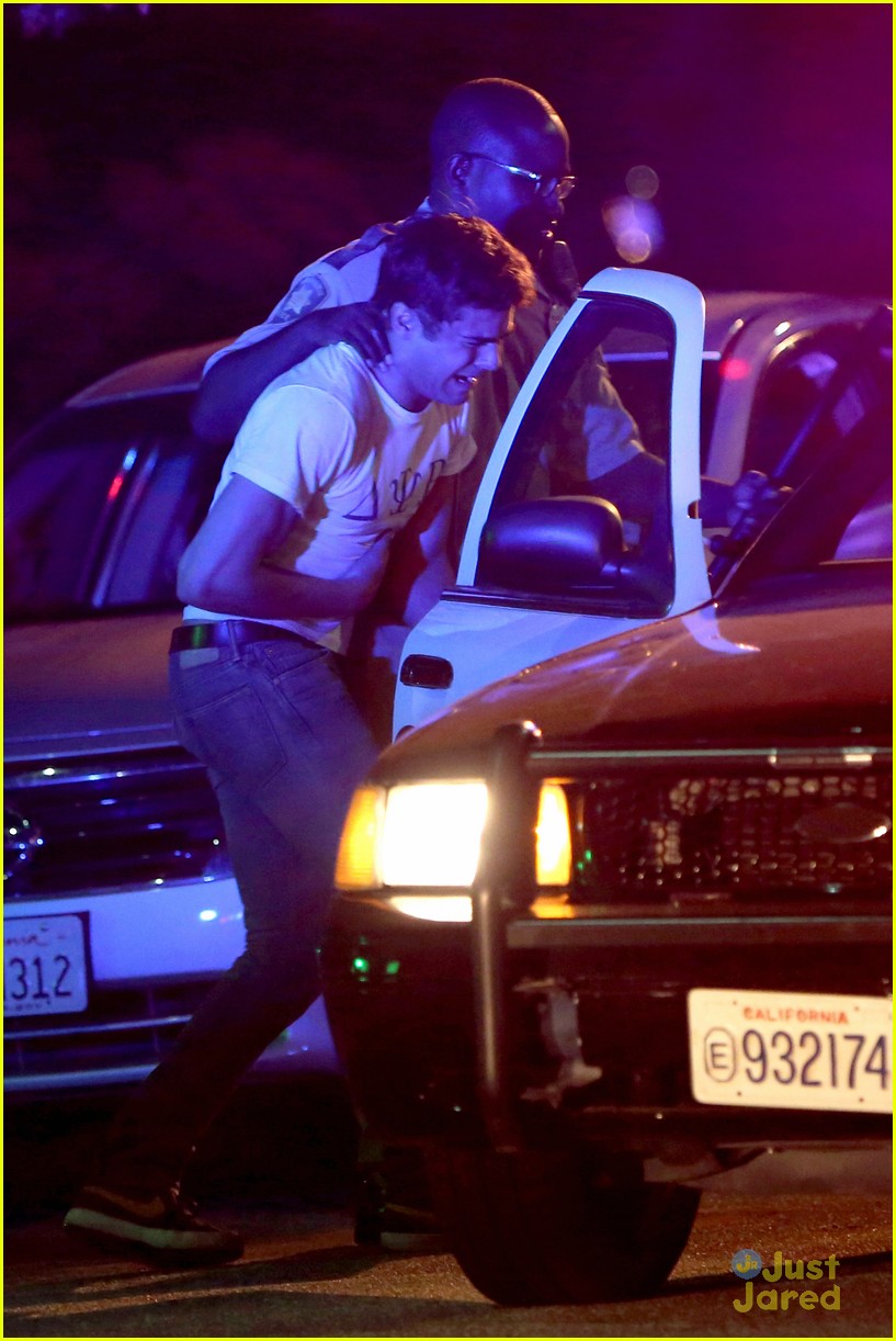 zac efron arrested townies set 06
