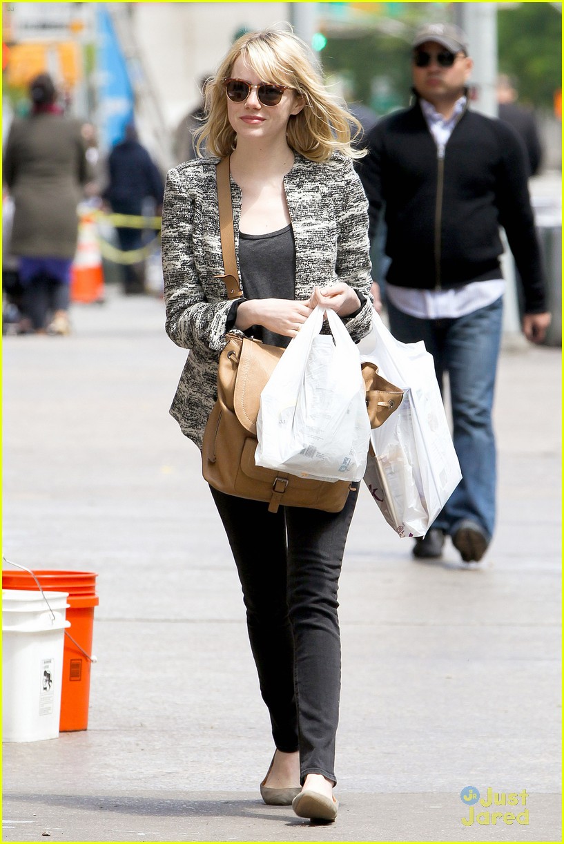 emma stone andrew garfield nyc outings 05