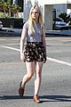 elle fanning saturday shopping spree with mom 09