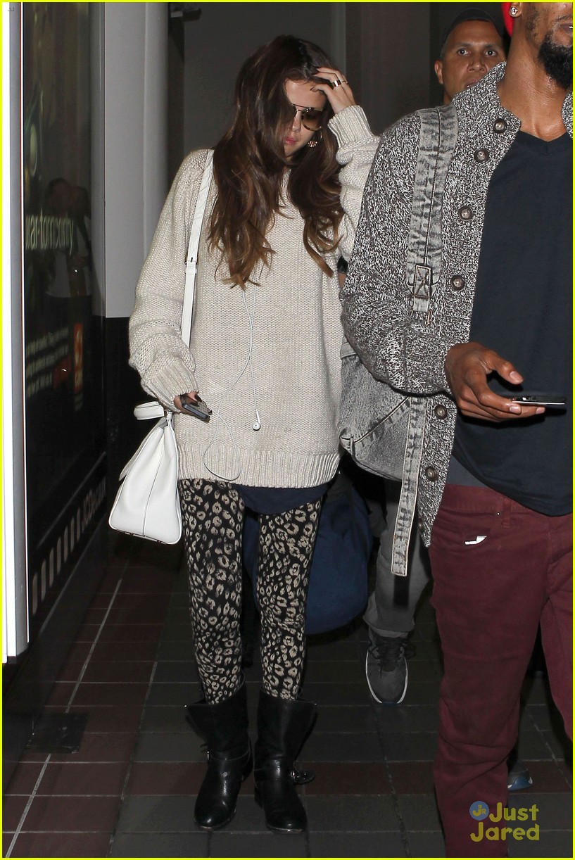 selena gomez back in los angeles after press tour 01