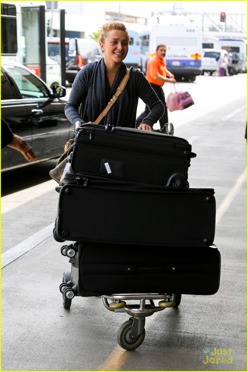 hayden panettiere lax flight out 02