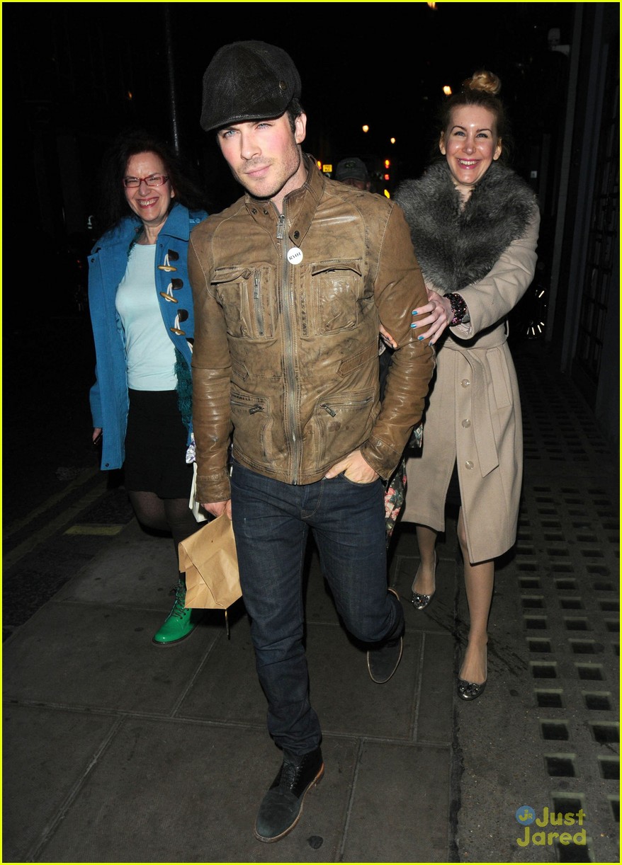 ian somerhalder late dinner with dad in london 06