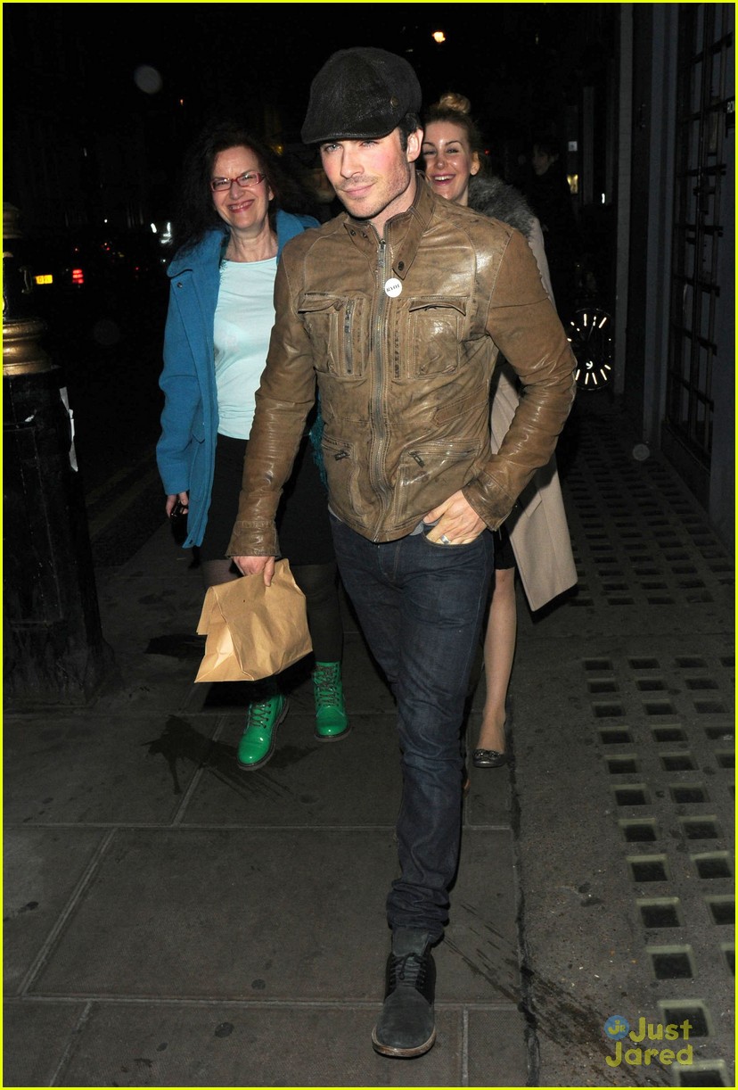 ian somerhalder late dinner with dad in london 09