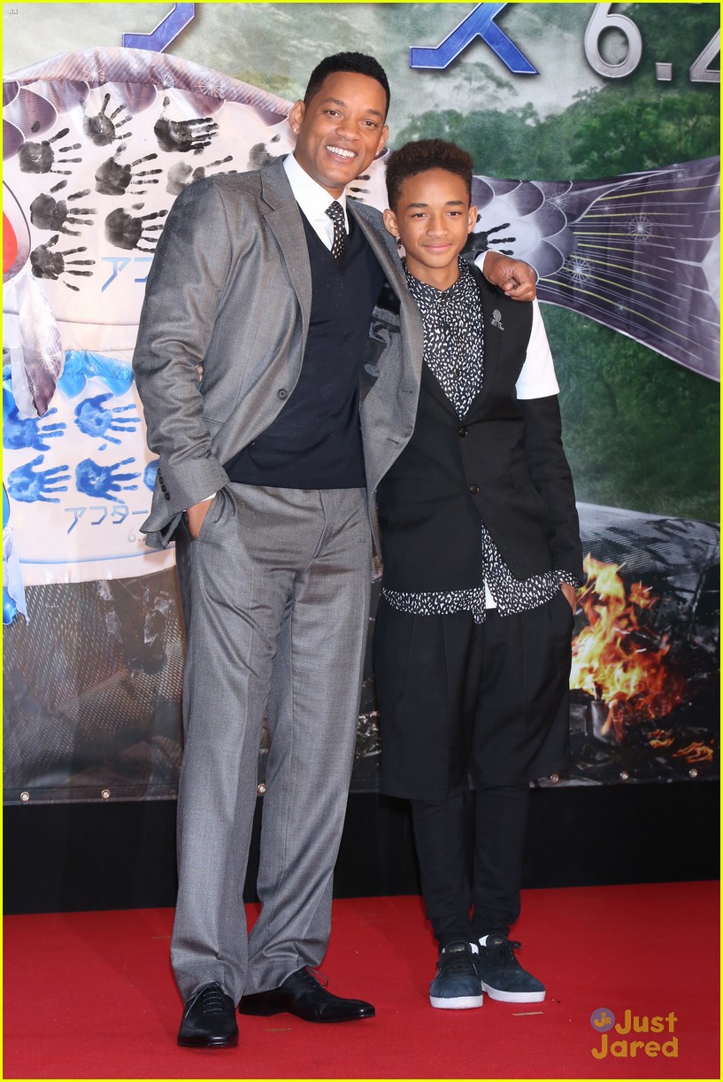 jaden smith after earth japan premiere with dad will 02