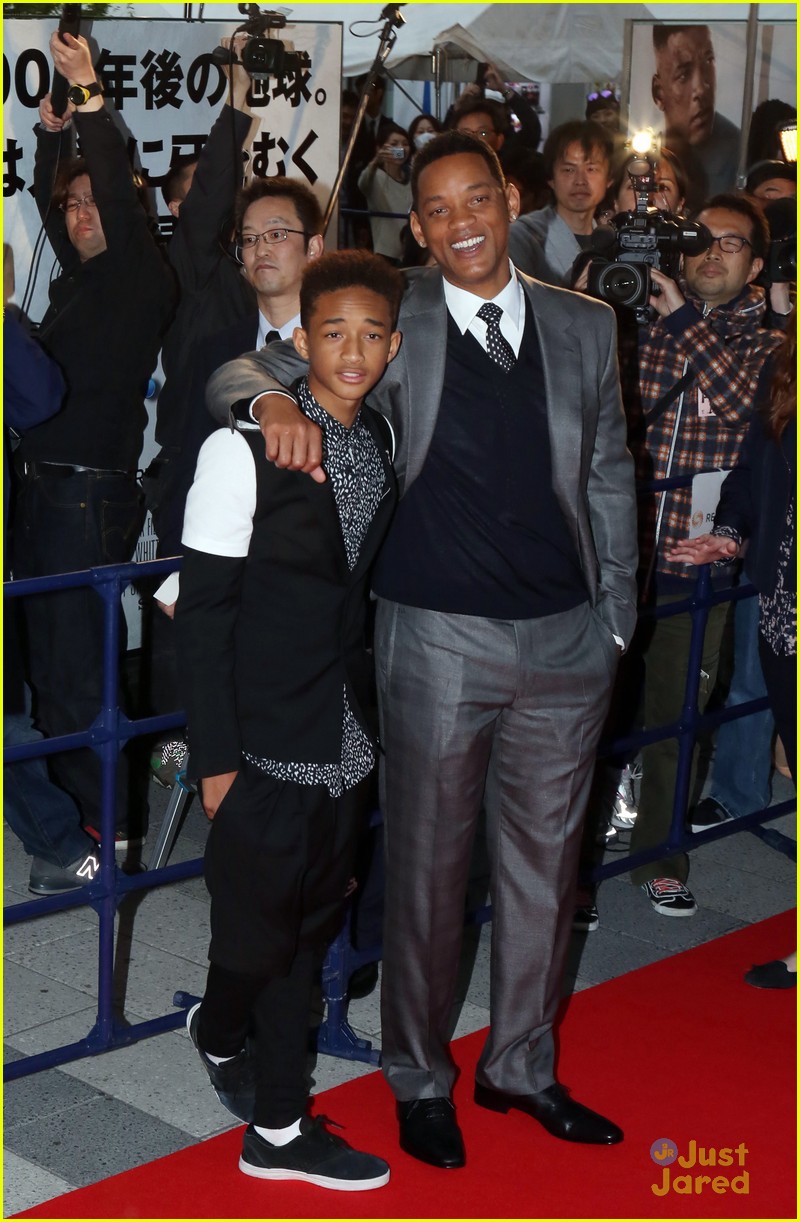 jaden smith after earth japan premiere with dad will 08