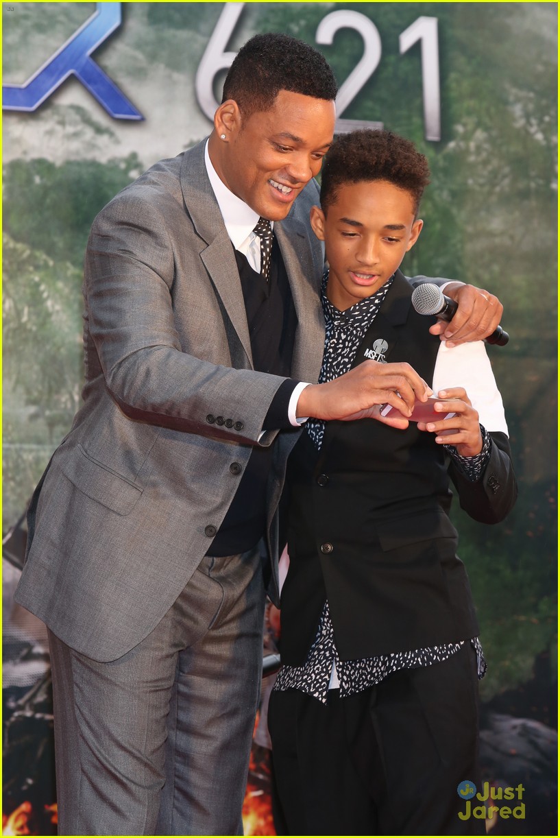 jaden smith after earth japan premiere with dad will 17