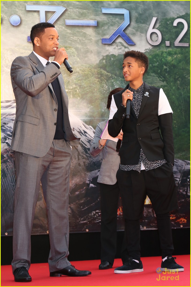 jaden smith after earth japan premiere with dad will 19