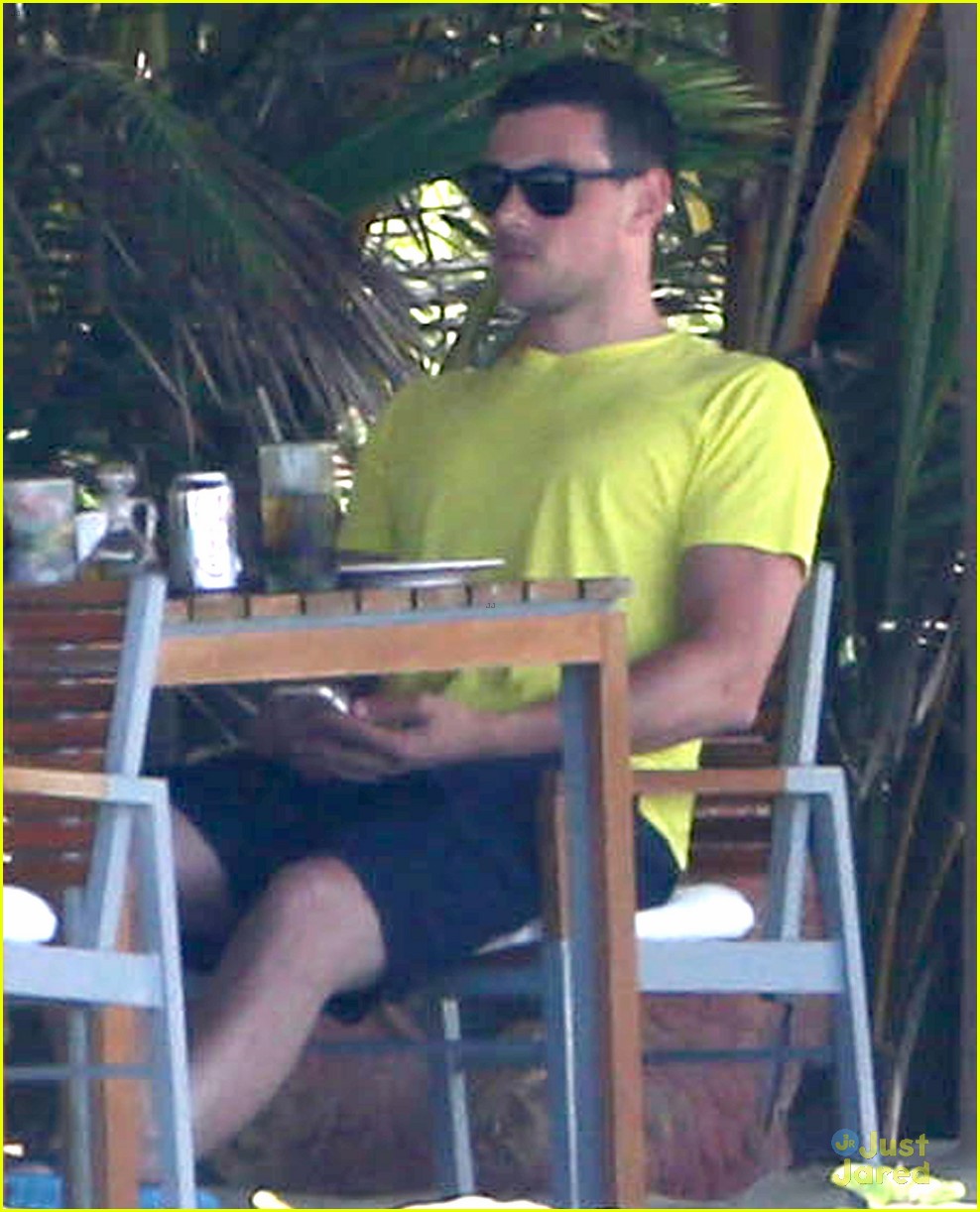 lea michele cory monteith vacation in mexico 02