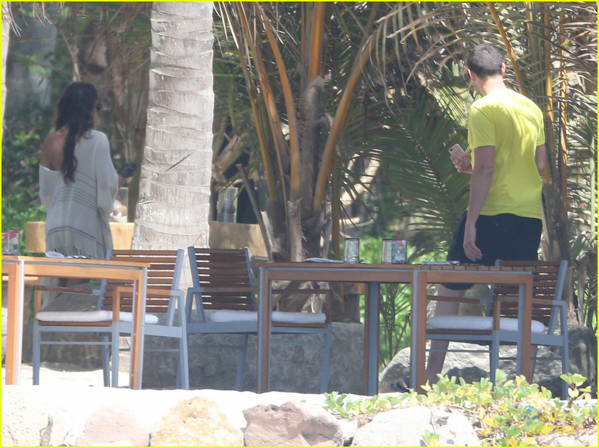 lea michele cory monteith vacation in mexico 05