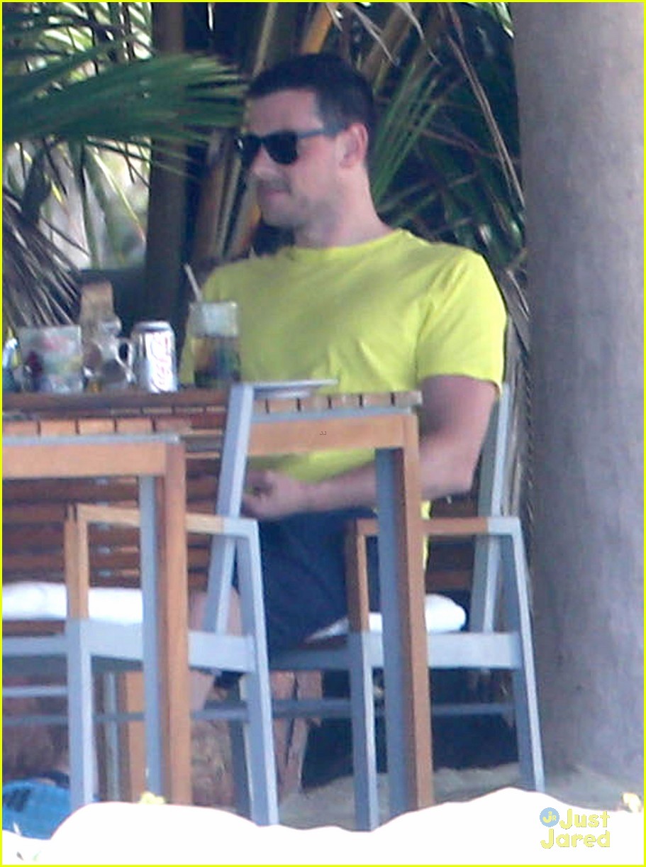 lea michele cory monteith vacation in mexico 13
