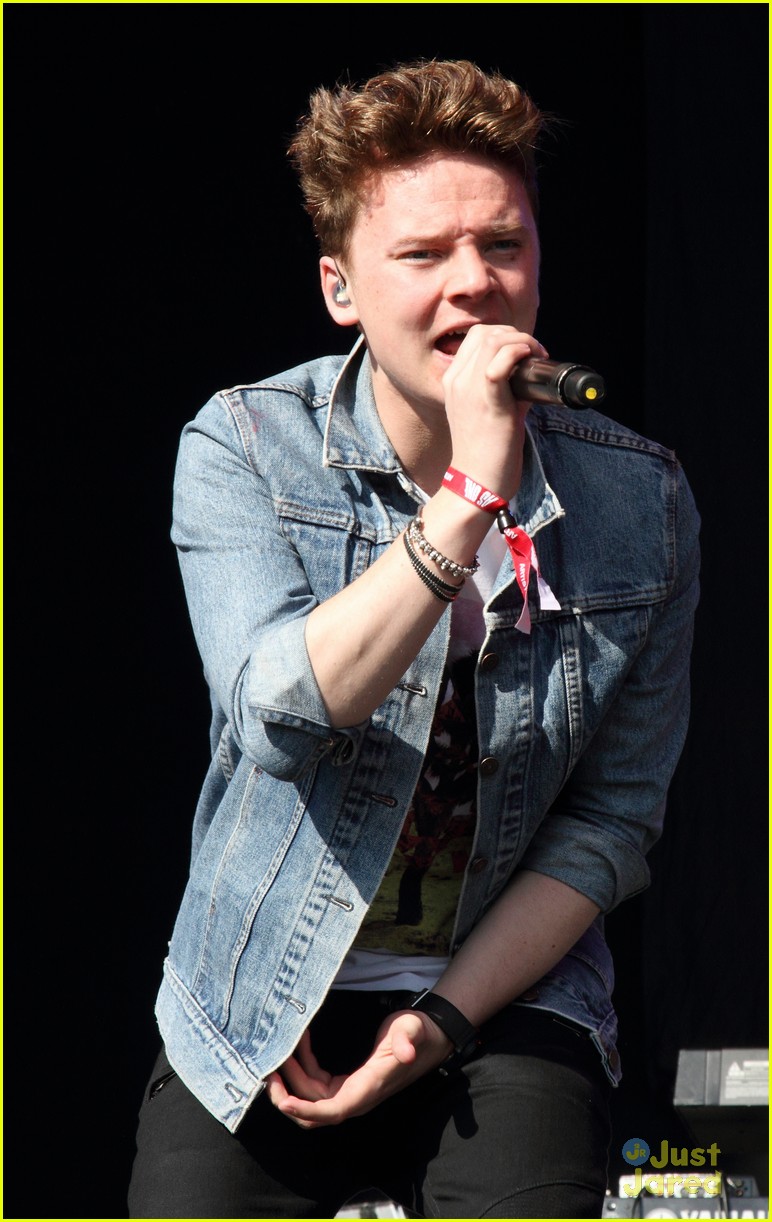 conor maynard as one in the park performance 25
