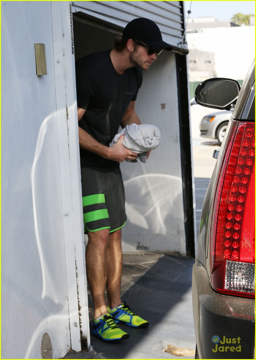 miley cyrus stops for gas liam hemsworth hits the gym 02