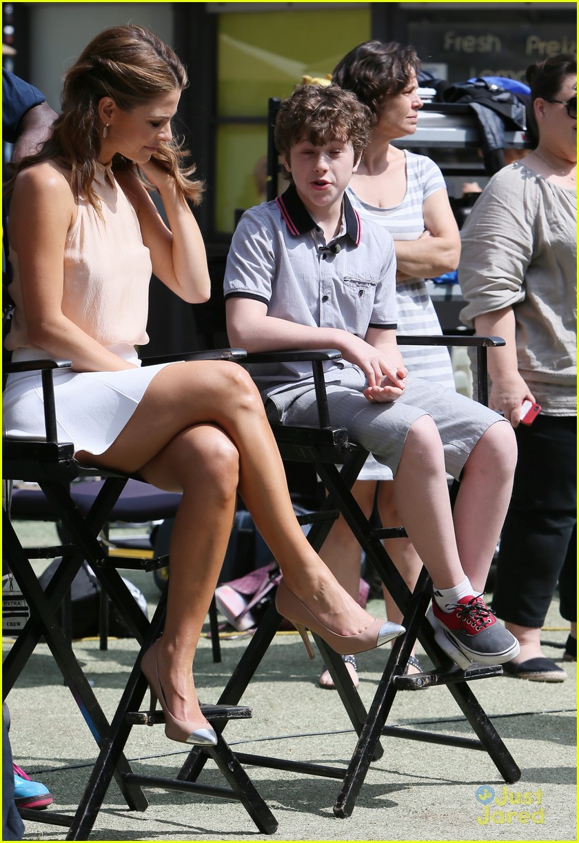 nolan gould extra appearance at the grove 07