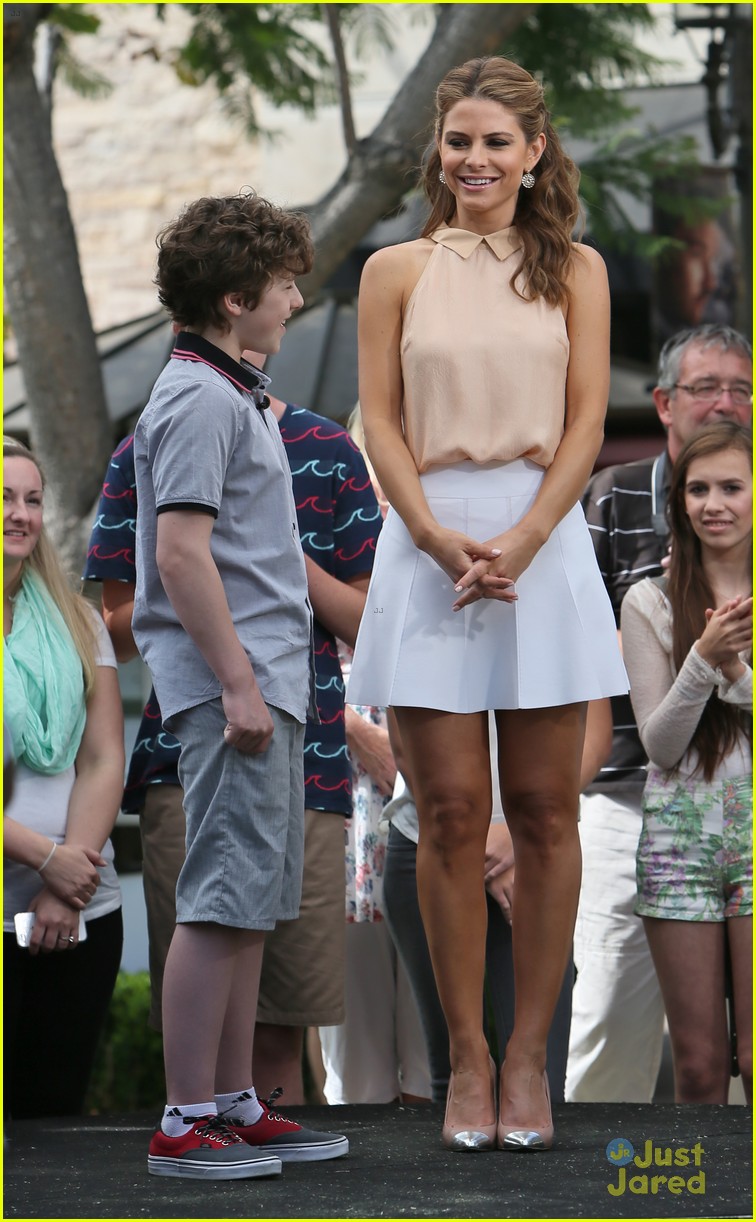 nolan gould extra appearance at the grove 09