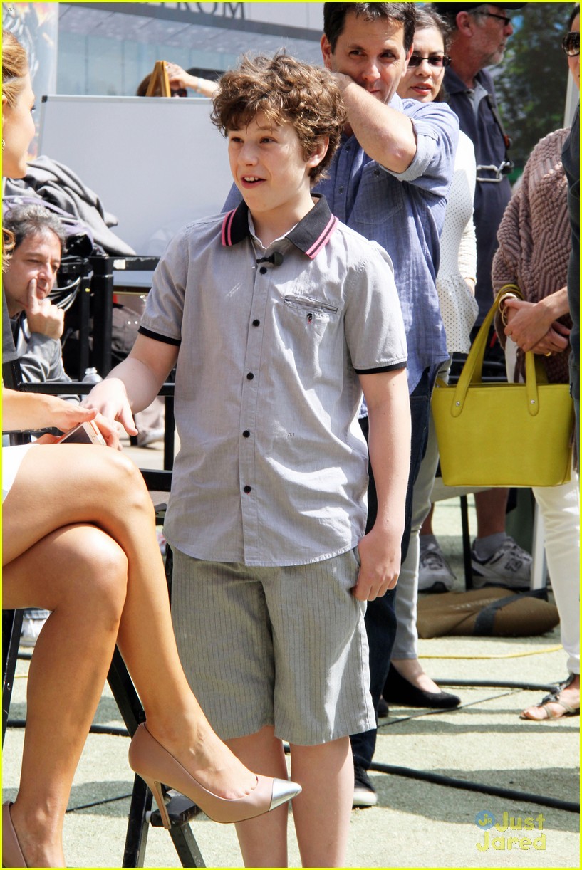 nolan gould extra appearance at the grove 25