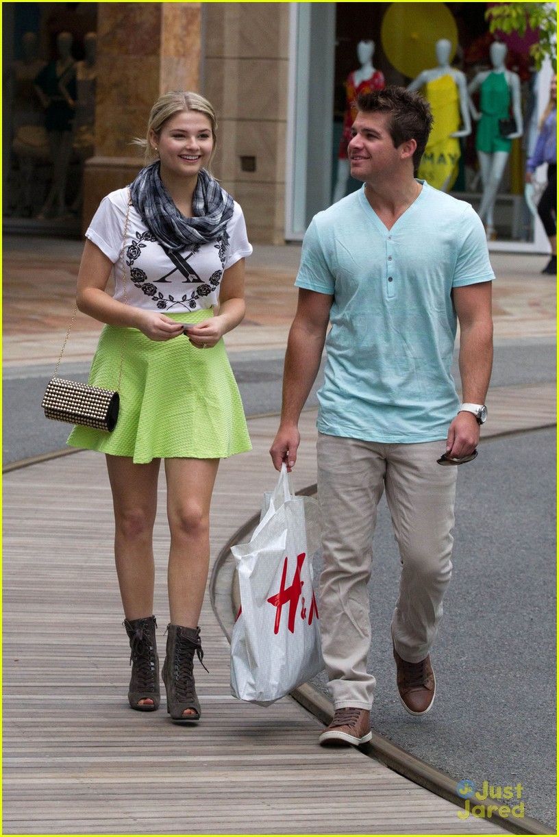 stefanie scott movies shopping with brother trent 04