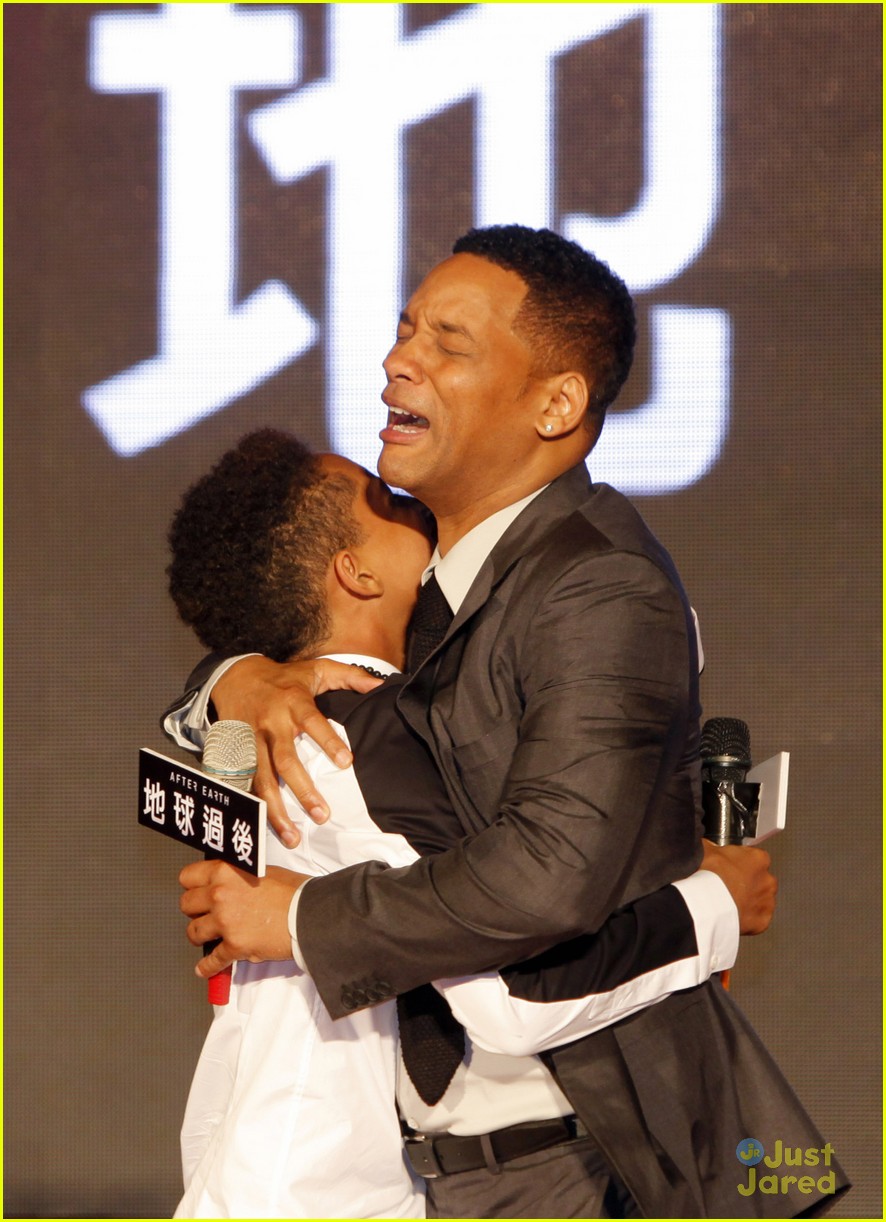 jaden smith after earth taiwan premiere 03
