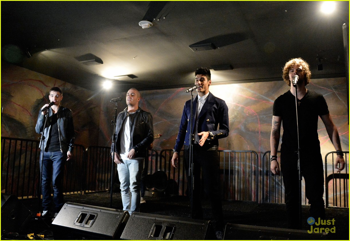 the wanted step out for the wanted life viewing party 04