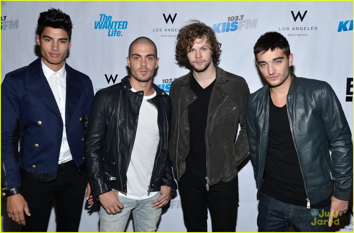 the wanted step out for the wanted life viewing party 17