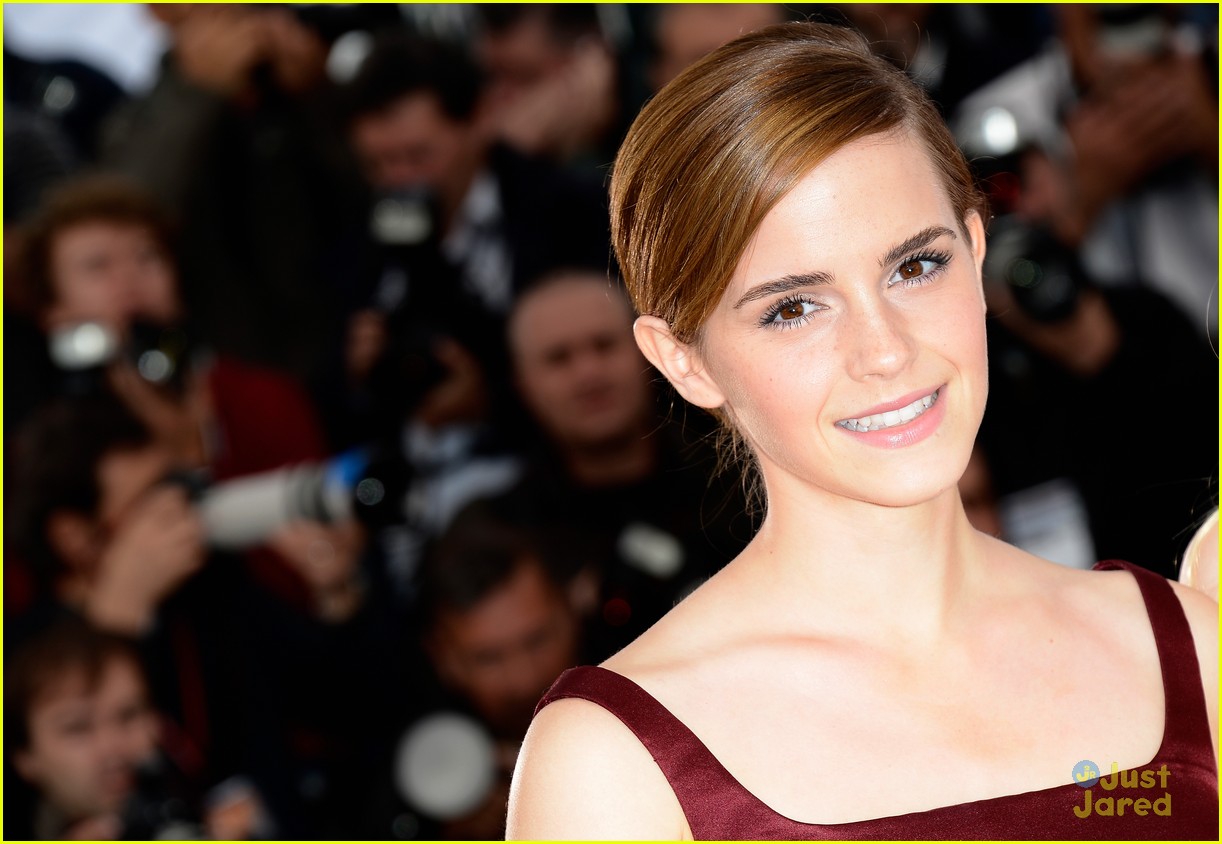 emma watson bling ring photo call cannes 06