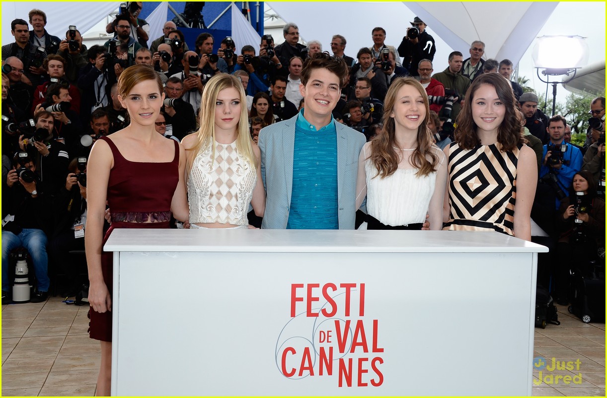 emma watson bling ring photo call cannes 19