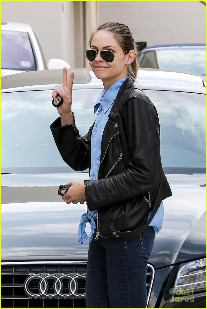 willa holland peace in weho 04