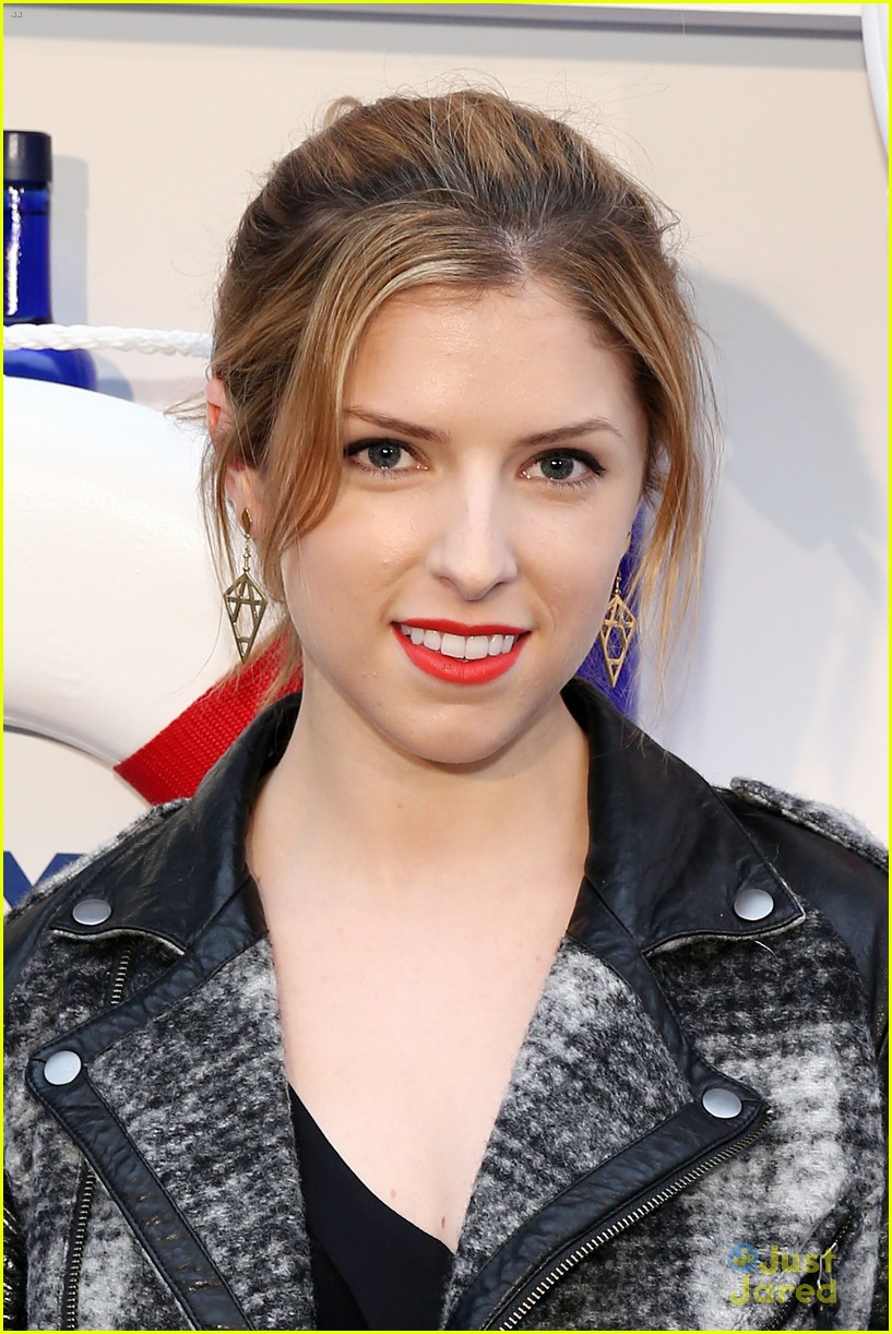 anna kendrick governers ball music festival 2013 04