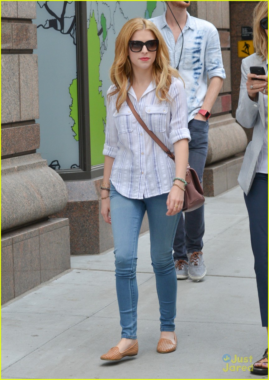anna kendrick the last five years filming in nyc 03