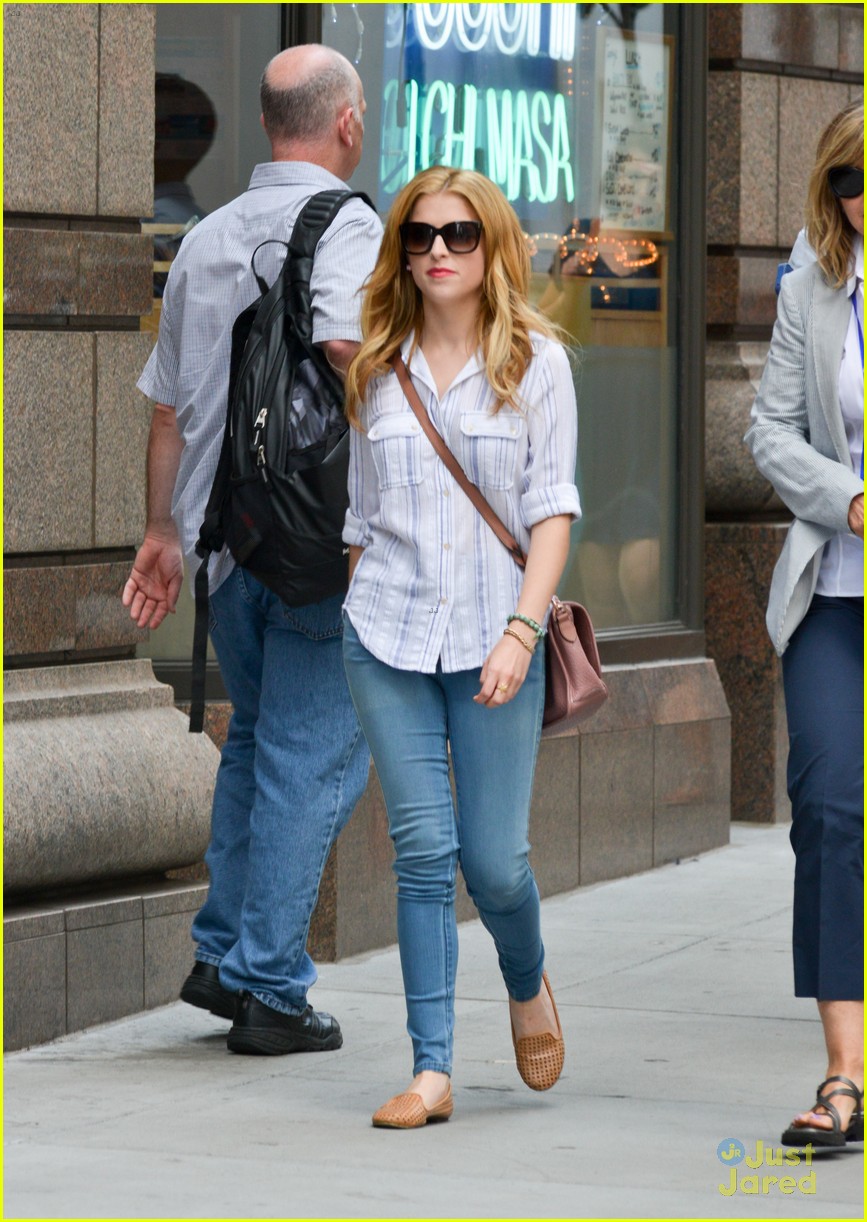 anna kendrick the last five years filming in nyc 06