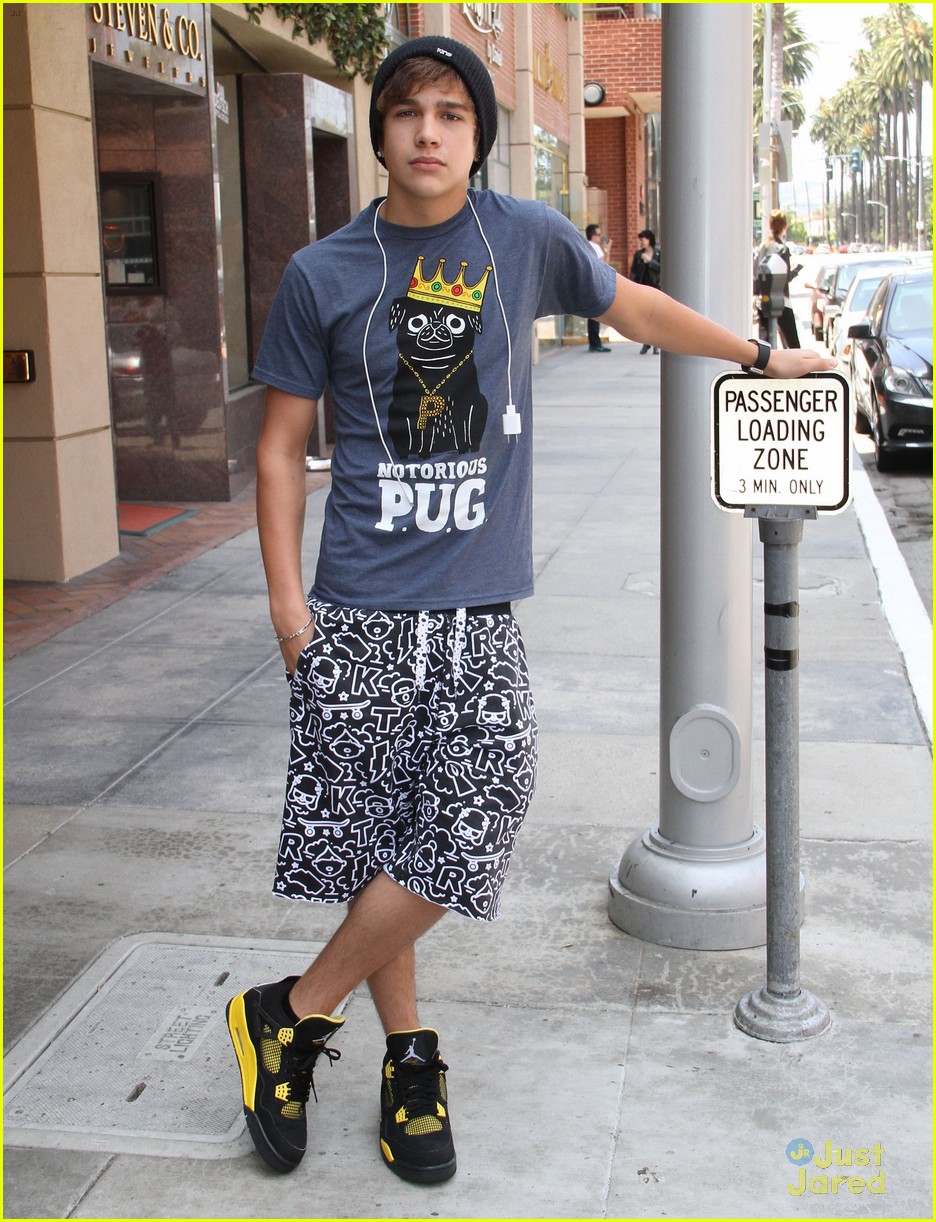 Austin Mahone Visits the Doctor Following Japan Trip: Photo