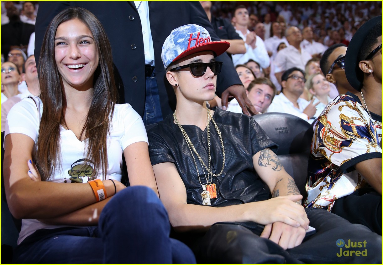 justin bieber sits courtside at miami heat playoff game 03