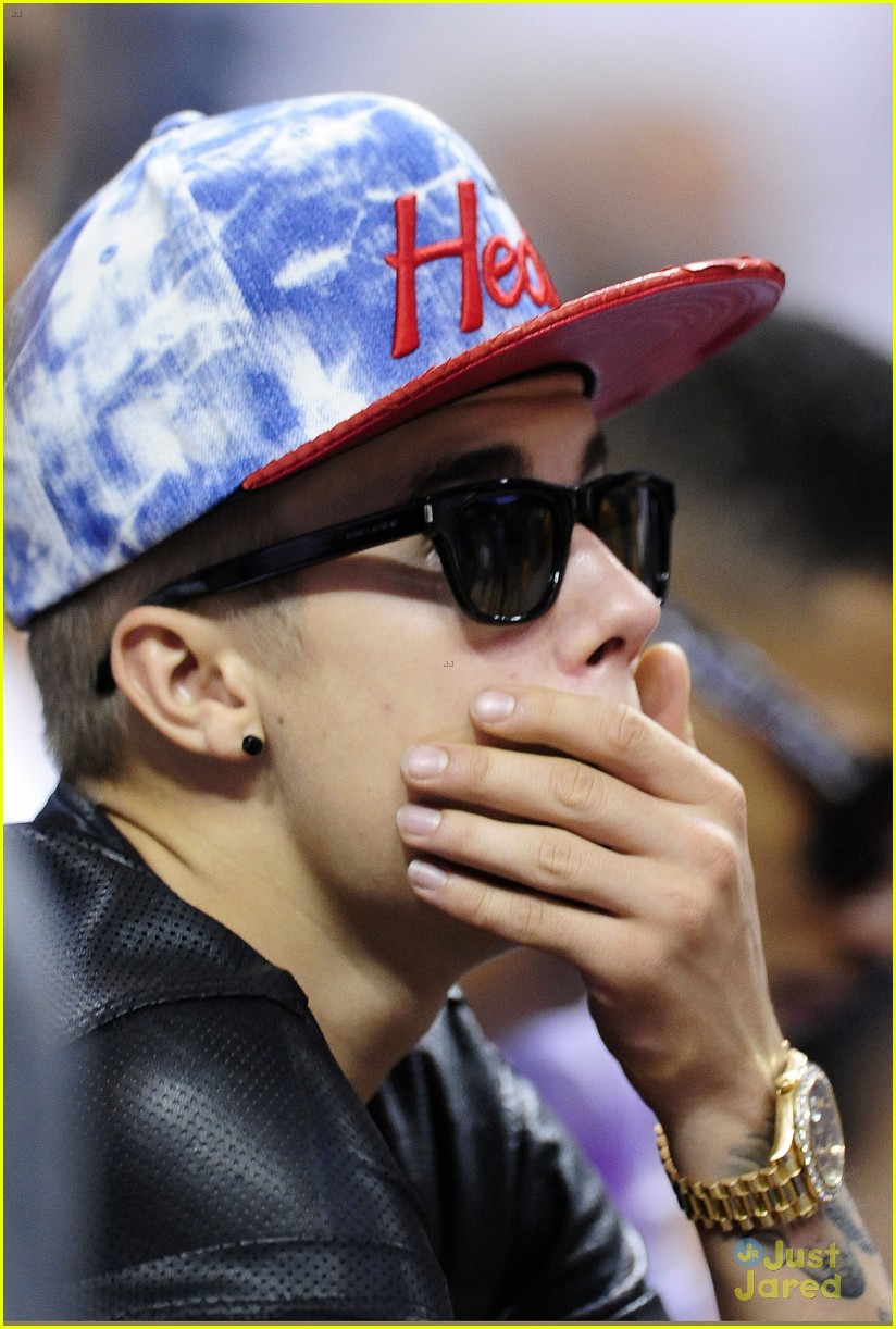 justin bieber sits courtside at miami heat playoff game 18