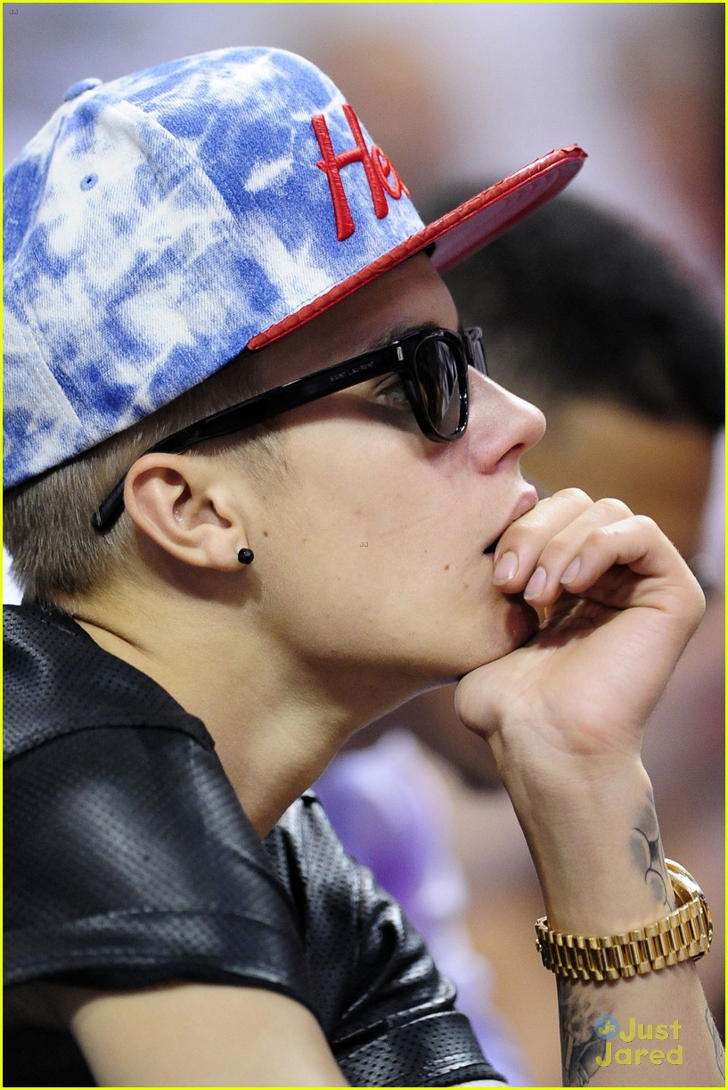 justin bieber sits courtside at miami heat playoff game 19