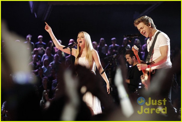 the voice finale danielle bradbery hunter hayes perform watch now 08