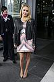 hayden panettiere takes the train to manchester 07