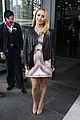 hayden panettiere takes the train to manchester 09