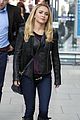 hayden panettiere takes the train to manchester 17