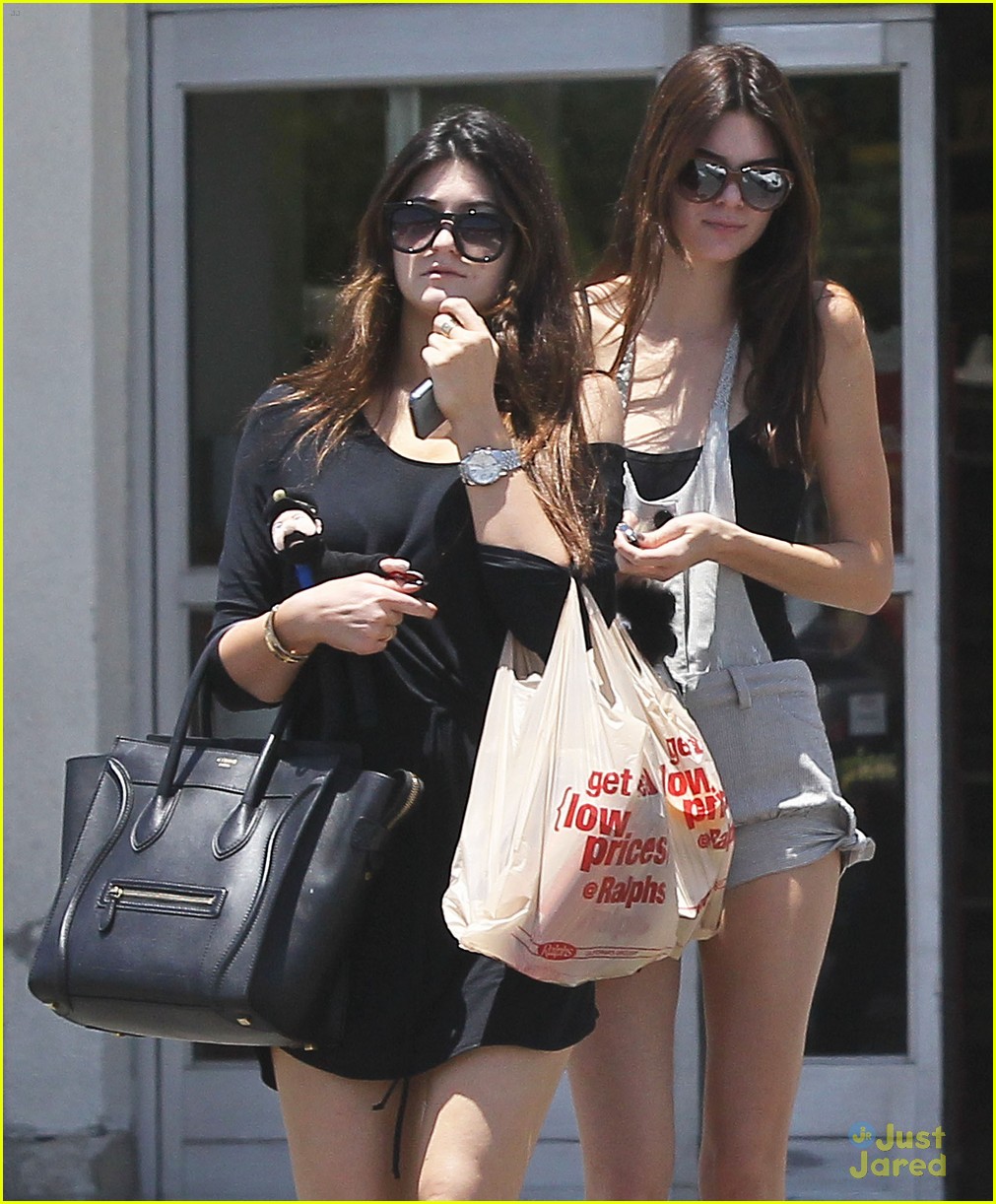 kendall kylie jenner sushi sisters 15